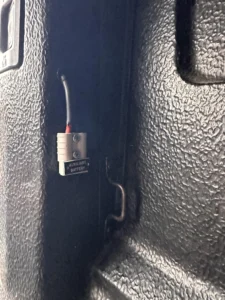 Ford Ranger PX3 CB radio, Redarc Towpro V3, 1 rear Anderson, 1x Tub Anderson